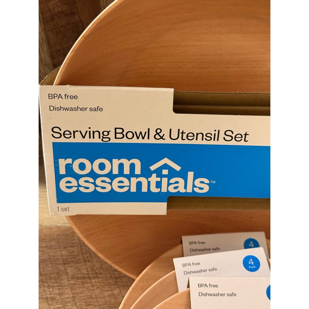 Room essential Serving Bowl w/ Utensils AND 12pk  Matching Melamine Salad Plates - Picture 7 of 8